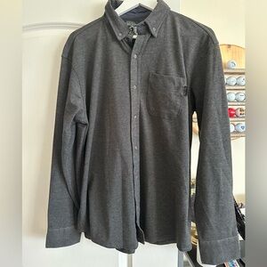 Men's Gray Button-Up Shirt